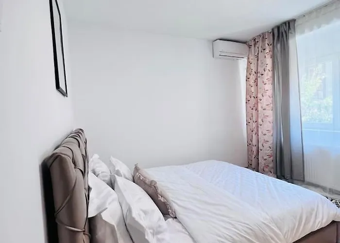 The Doc I Piata Romana *