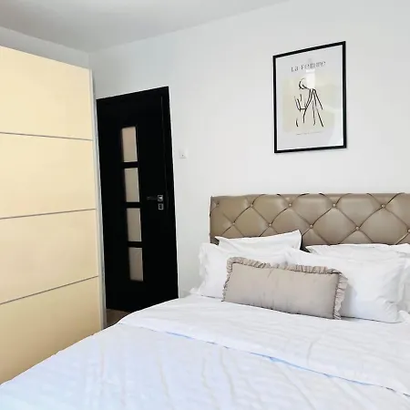 The Doc I Piata Romana * Bucareste